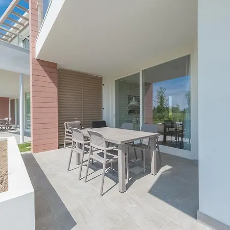 Appartement Tee 10 *